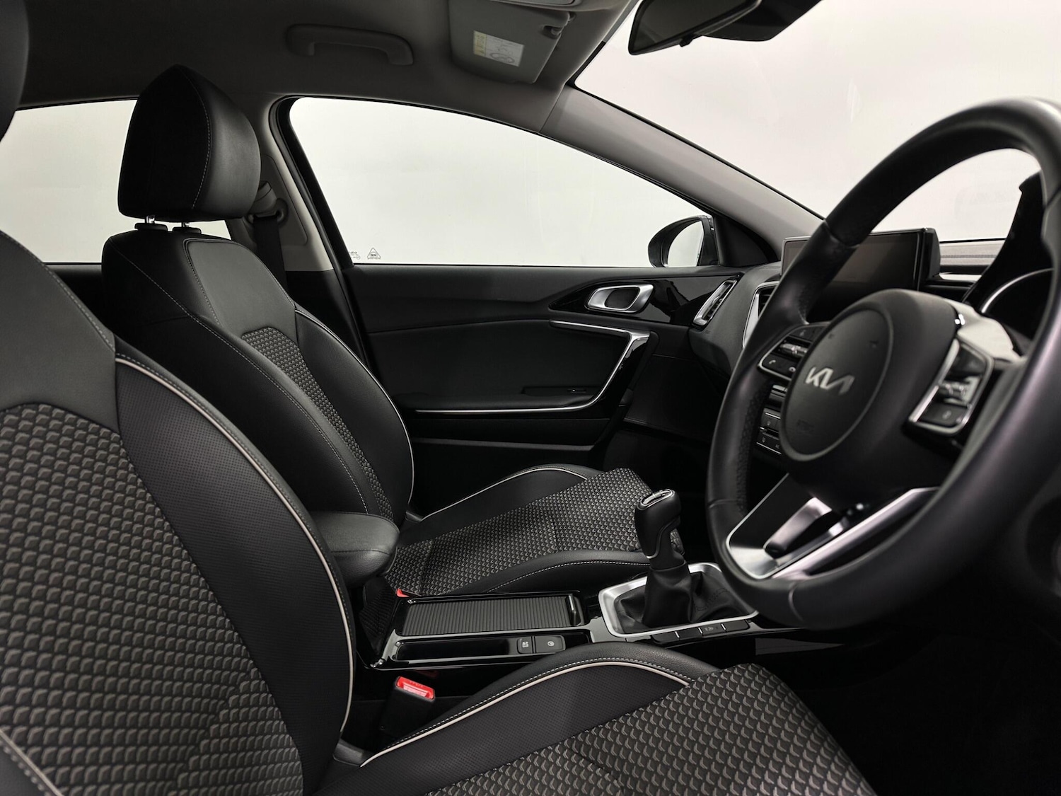 Used Kia XCeed for sale - 77174919: Photo 30