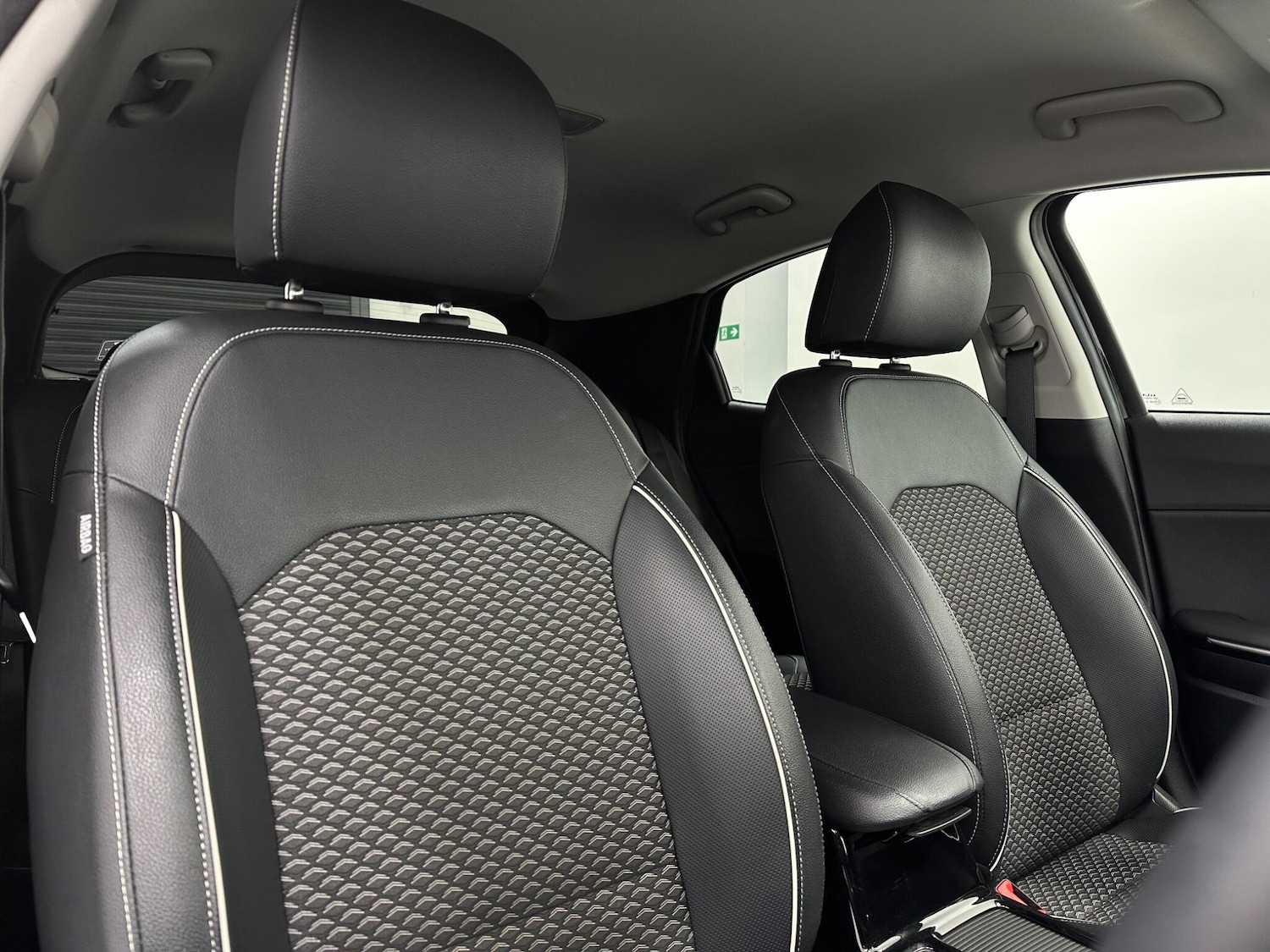 Used Kia XCeed for sale - 77174919: Photo 31