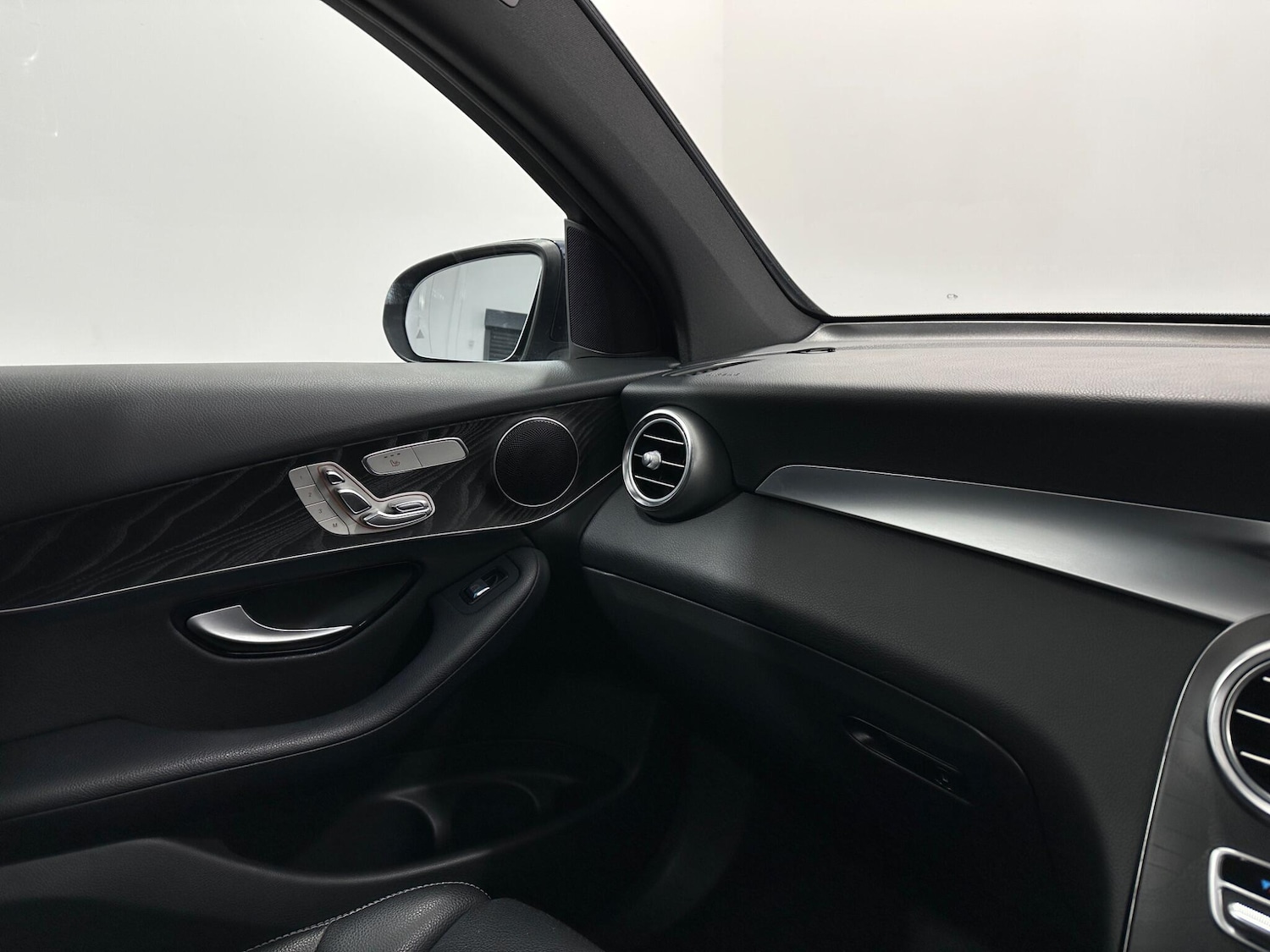 Used Mercedes-Benz GLC for sale - 77278763: Photo 28