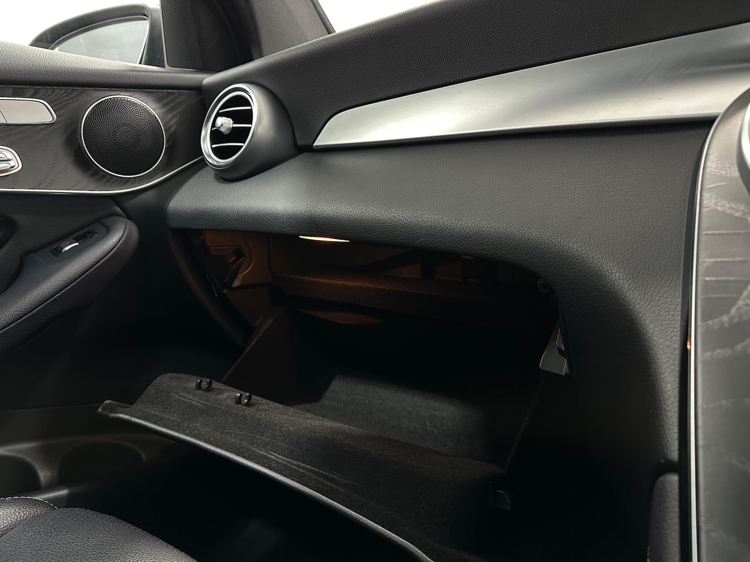 Used Mercedes-Benz GLC for sale - 77278763: Photo 29