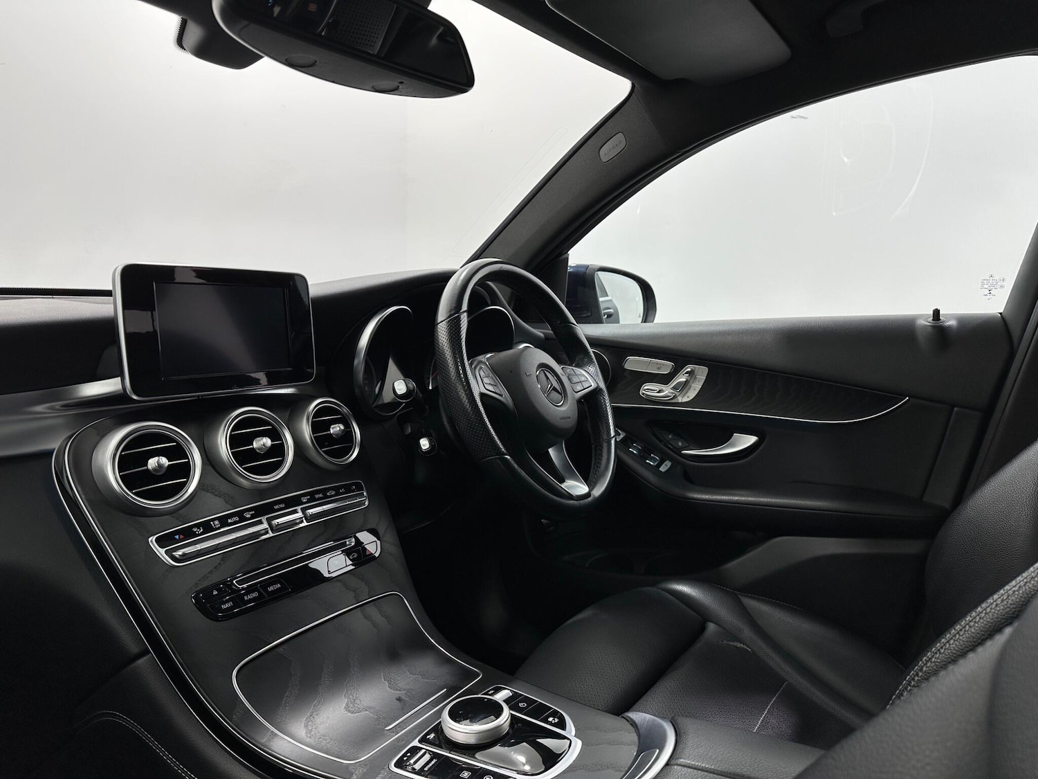 Used Mercedes-Benz GLC for sale - 77278763: Photo 32