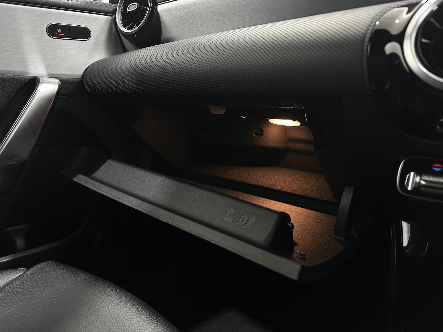 Used Mercedes-Benz CLA 2020 for sale - 76878650: Photo 28