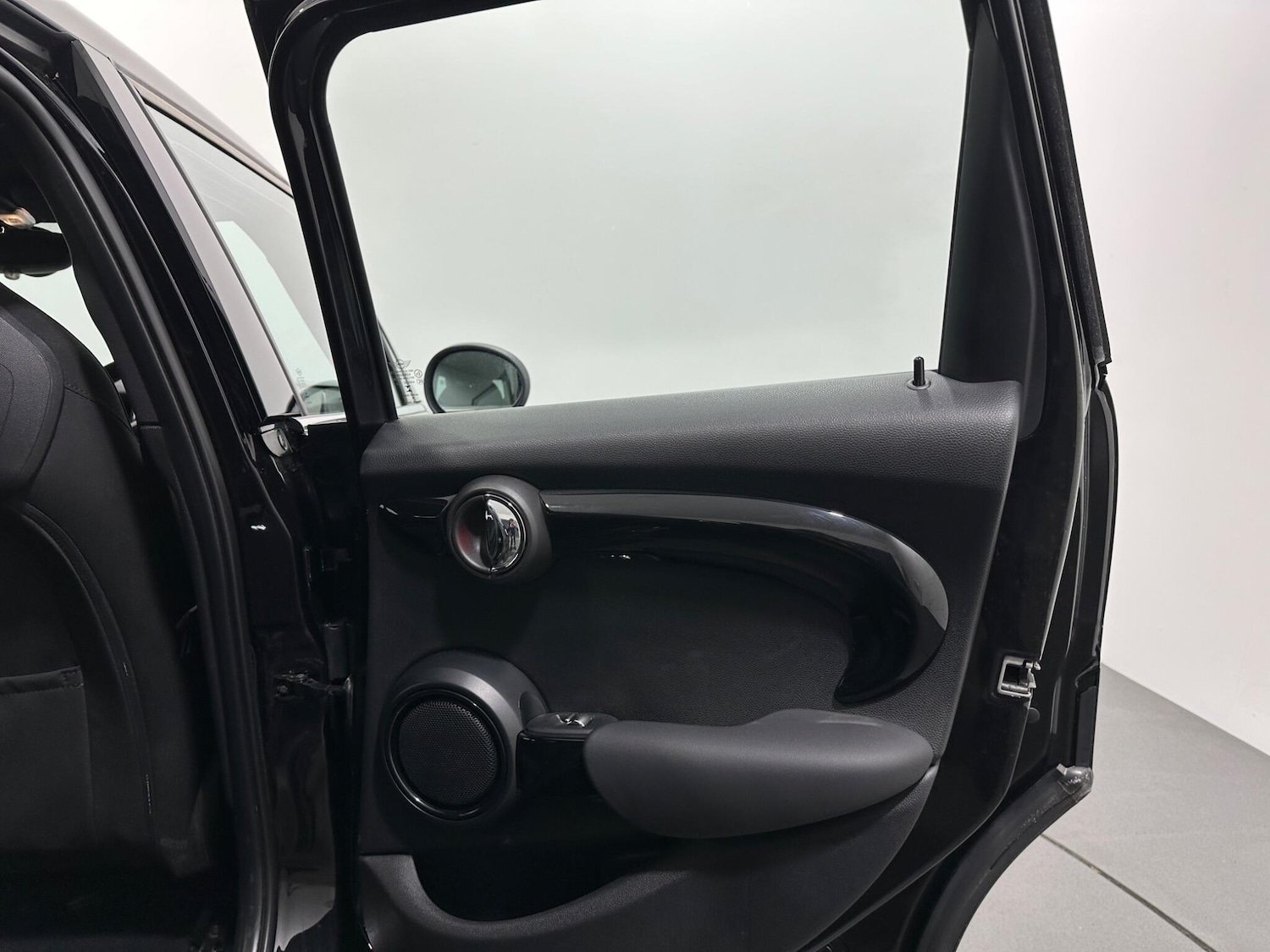 Used MINI Hatch 2019 for sale - 76878455: Photo 41