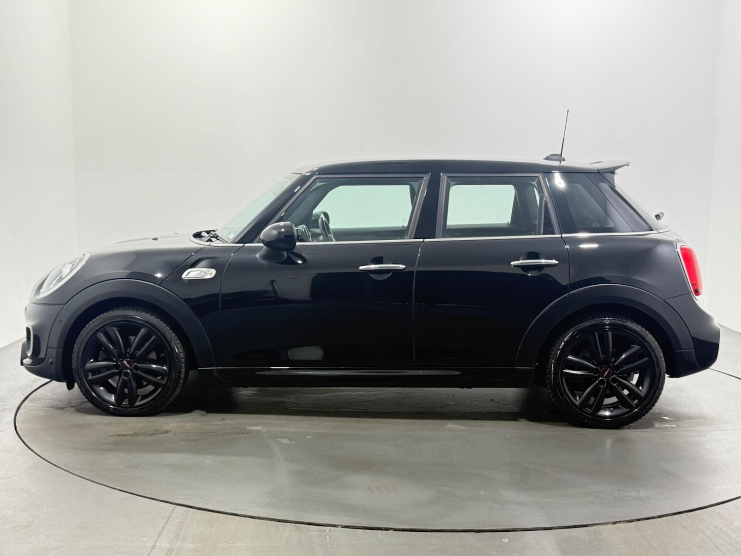 Used MINI Hatch 2019 for sale - 76878455: Photo 5