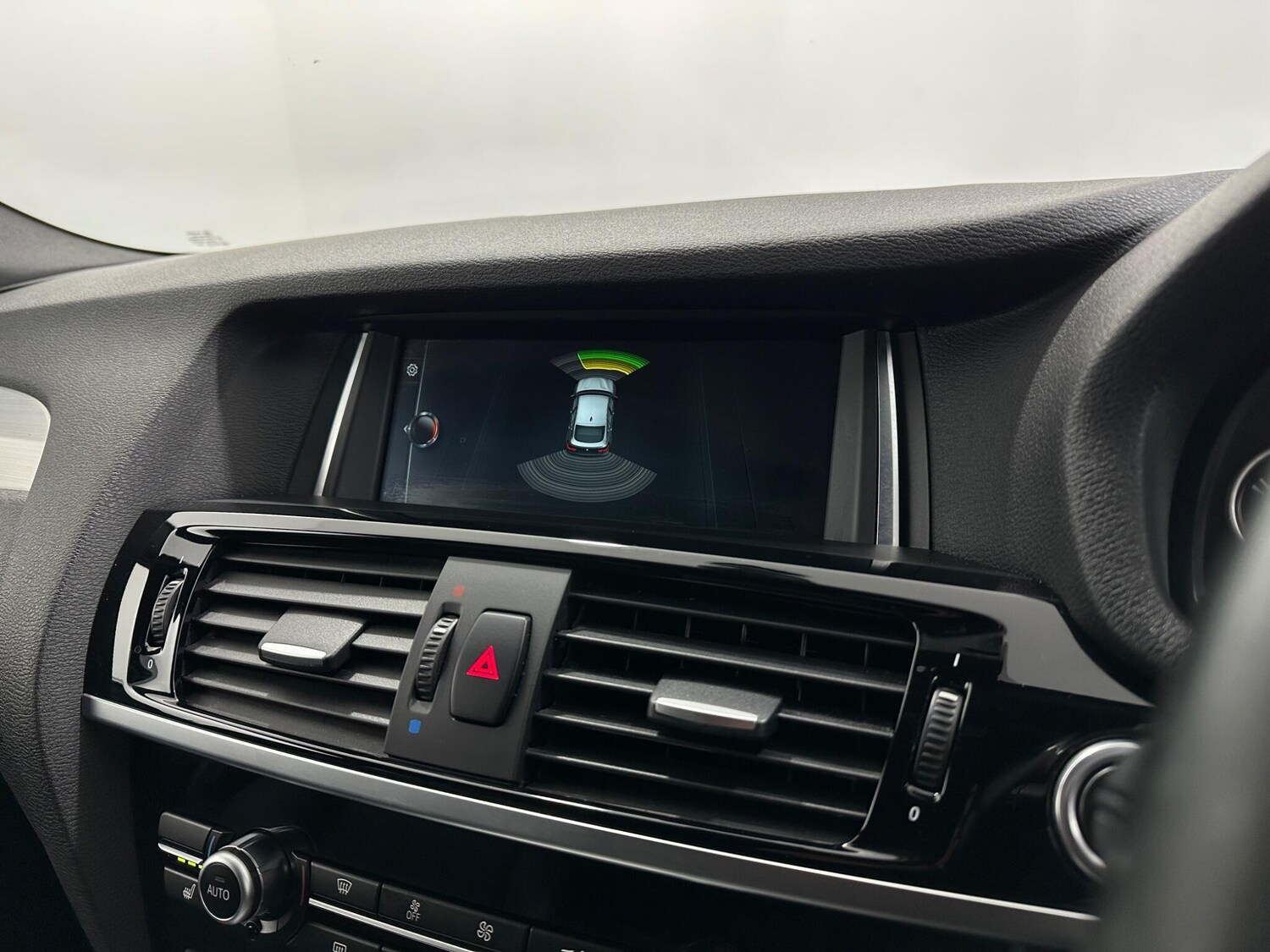 Used BMW X4 2018 for sale - 77925134: Photo 24