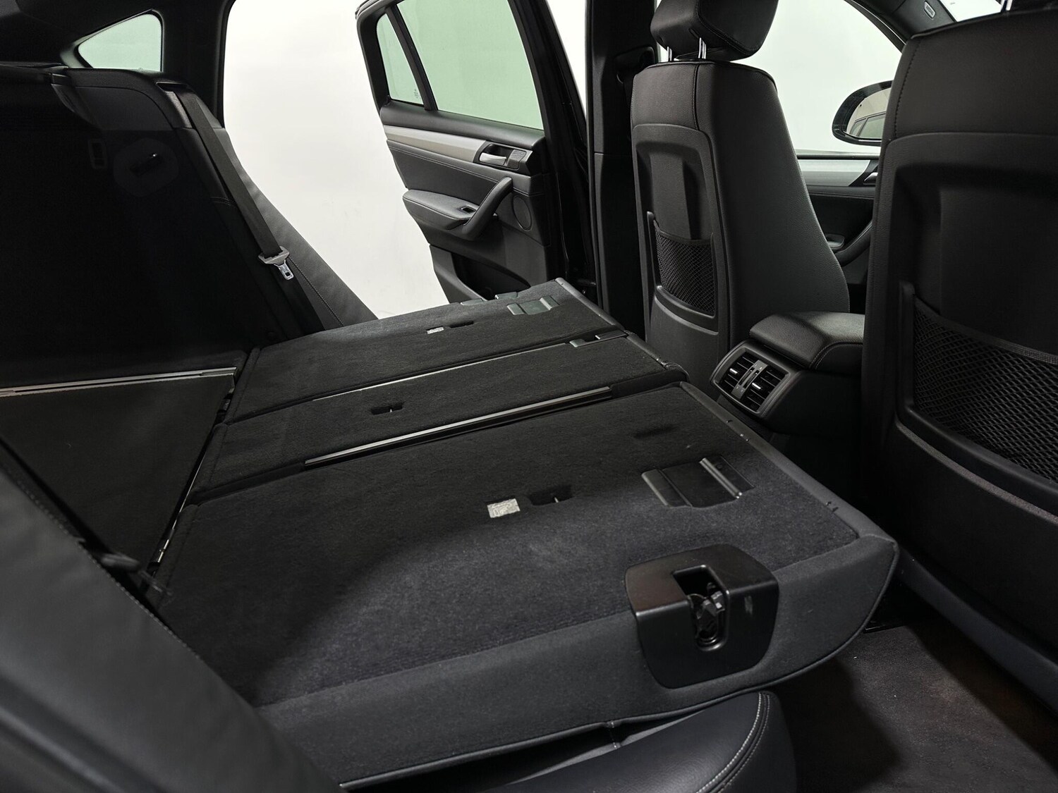 Used BMW X4 2018 for sale - 77925134: Photo 46