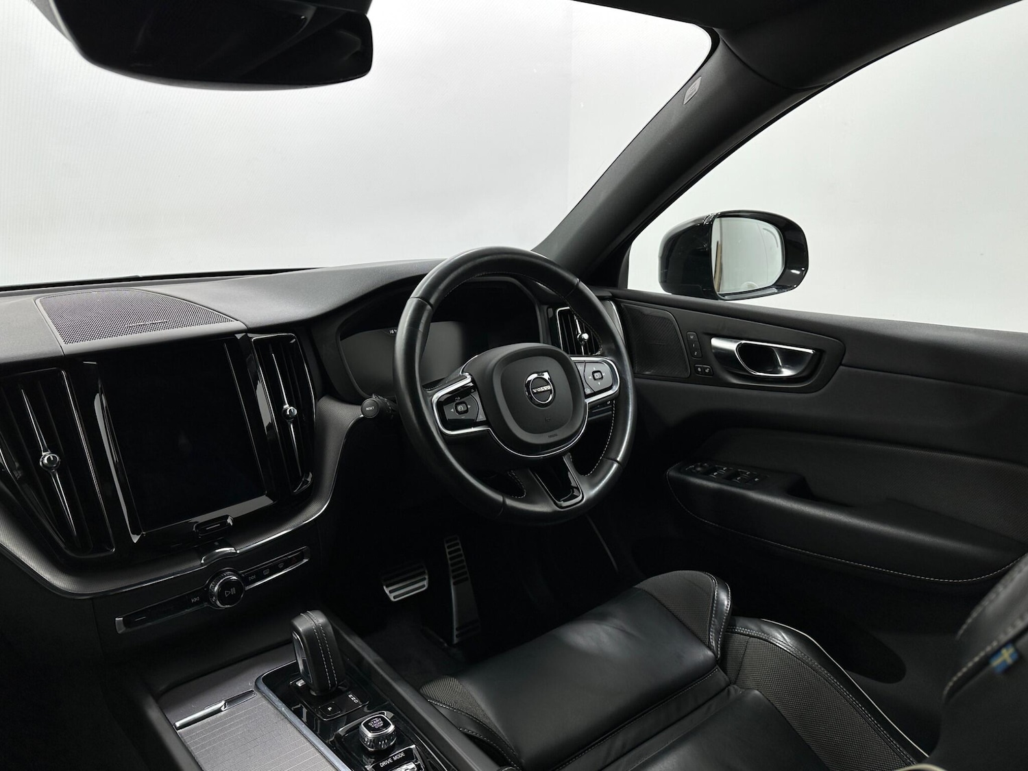 Used Volvo XC60 2021 for sale - 76878545: Photo 11