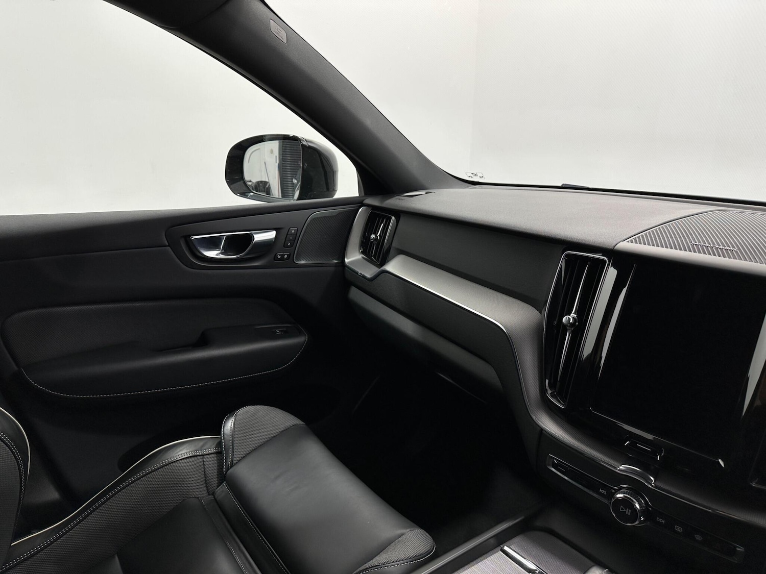 Used Volvo XC60 2021 for sale - 76878545: Photo 26