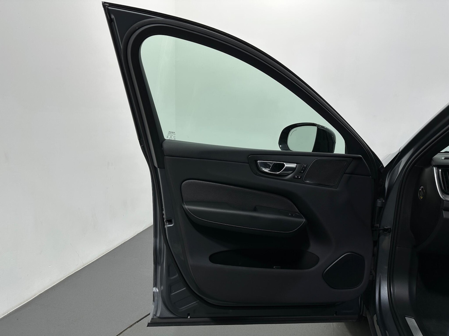 Used Volvo XC60 2021 for sale - 76878545: Photo 36