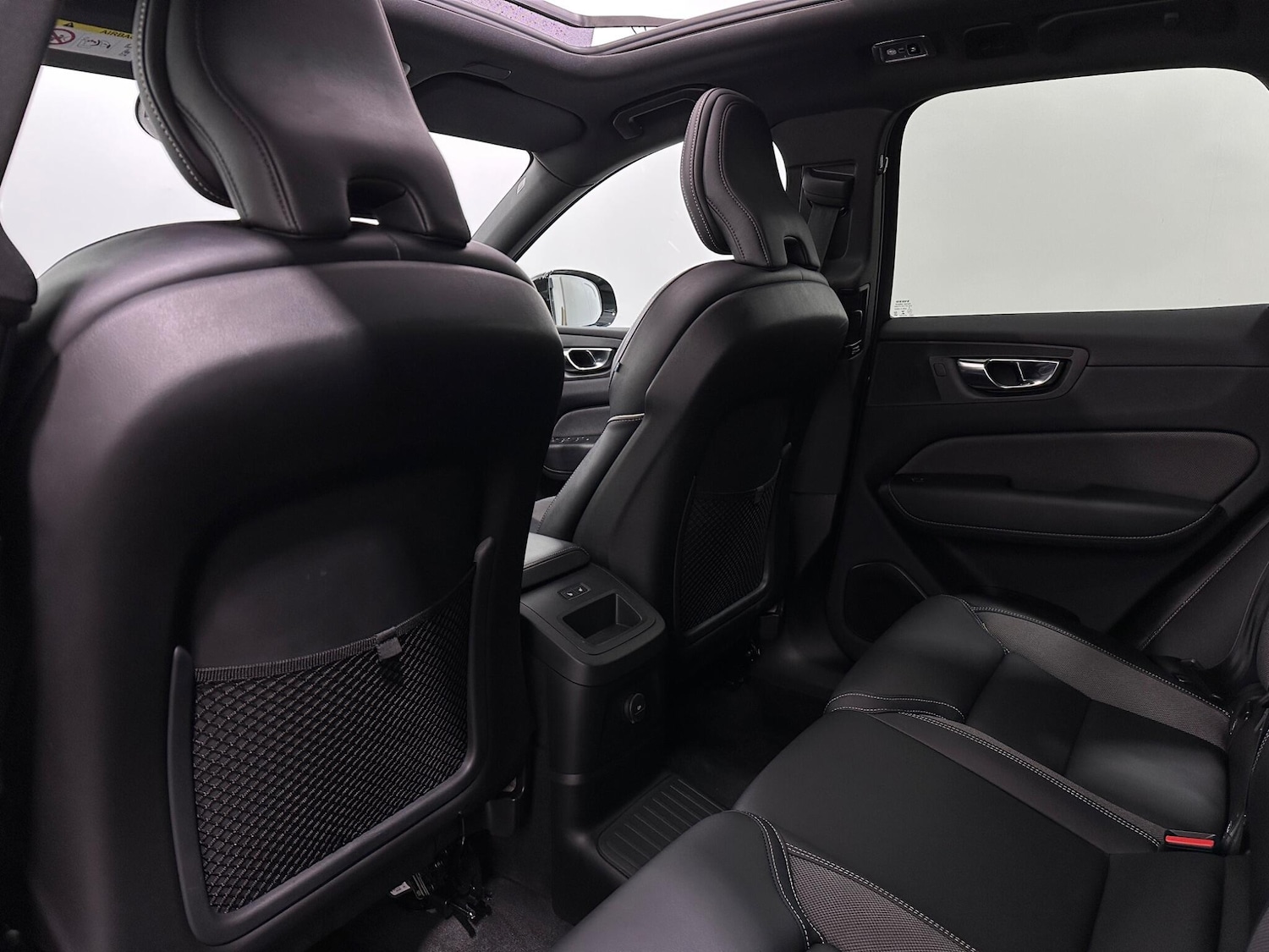 Used Volvo XC60 2021 for sale - 76878545: Photo 37