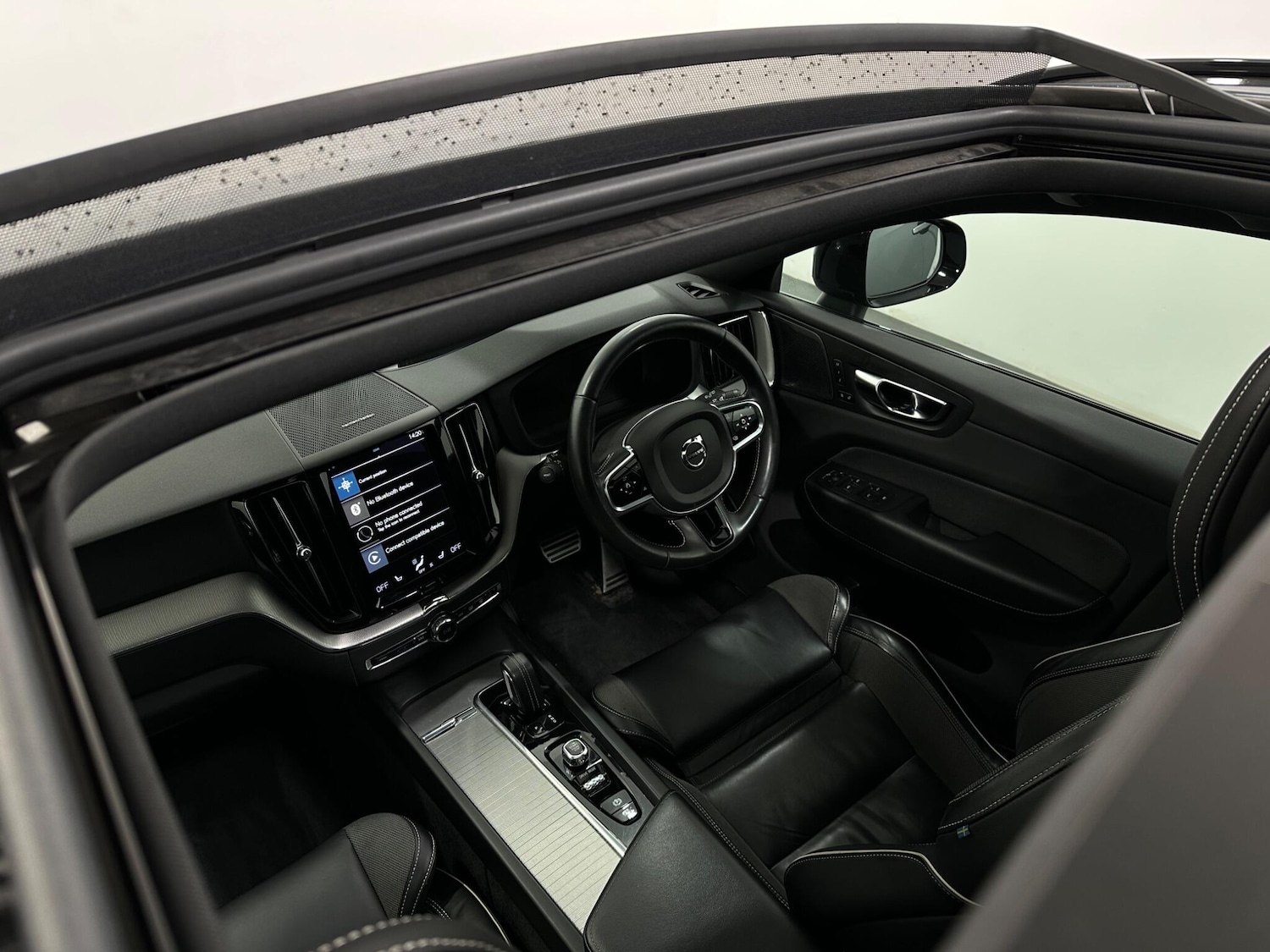 Used Volvo XC60 2021 for sale - 76878545: Photo 57