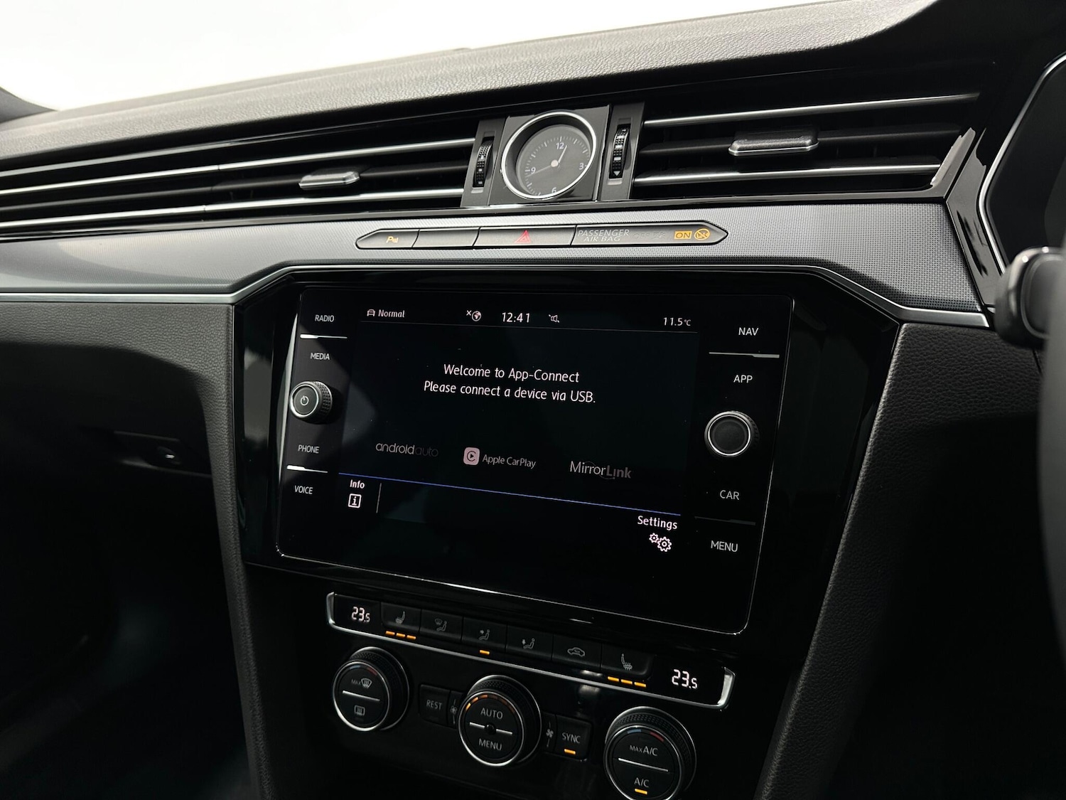 Used Volkswagen Passat for sale - 77658808: Photo 25