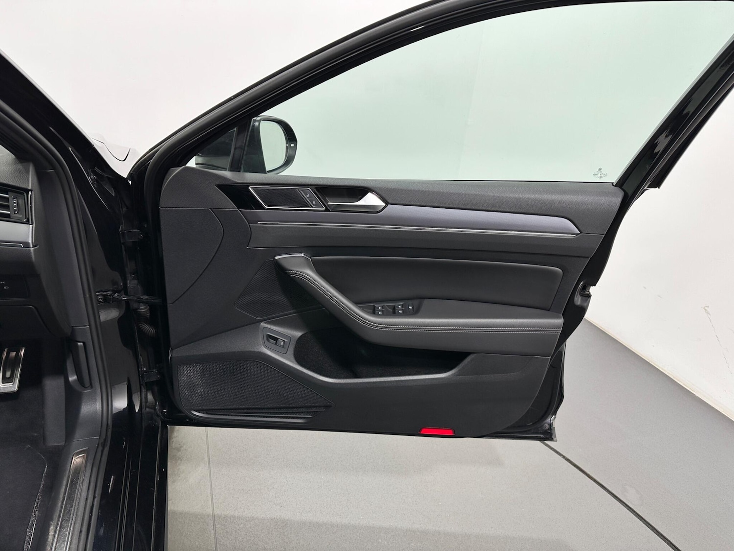 Used Volkswagen Passat for sale - 77658808: Photo 34