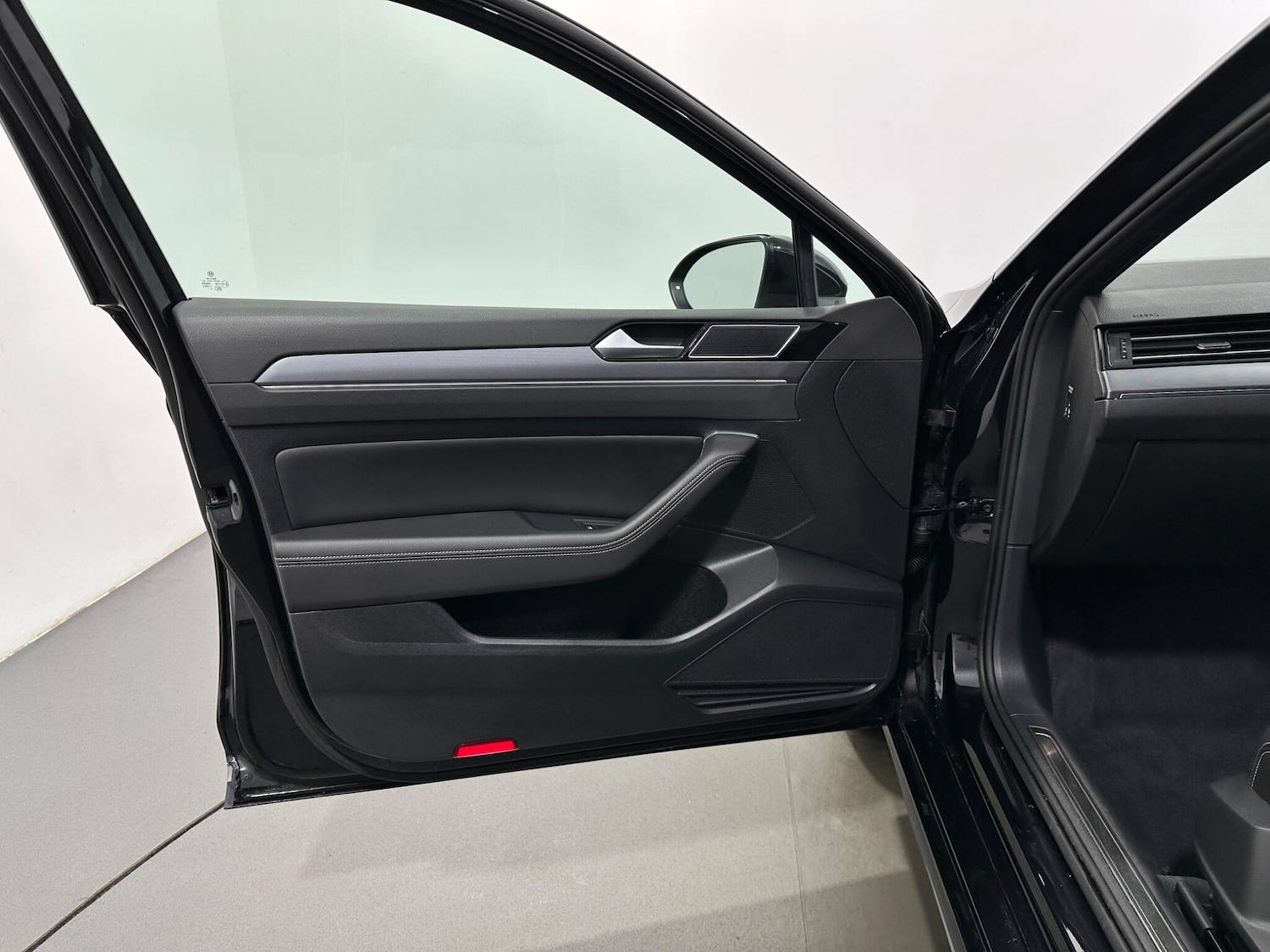 Used Volkswagen Passat for sale - 77658808: Photo 37