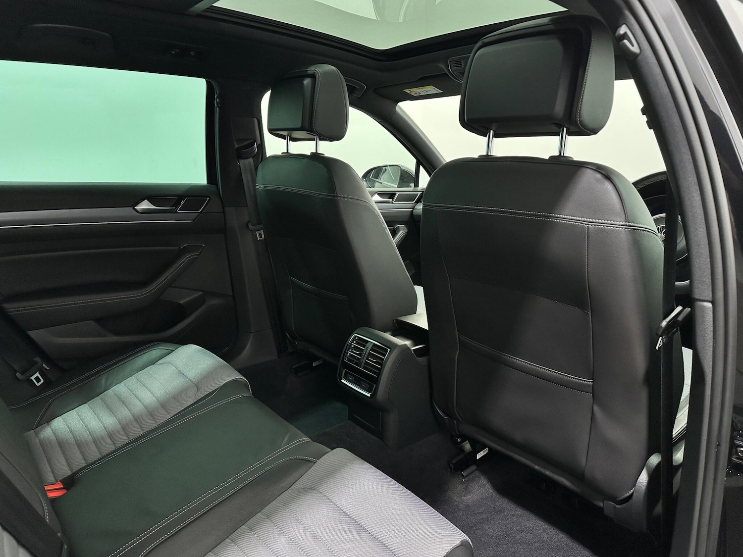 Used Volkswagen Passat for sale - 77658808: Photo 42