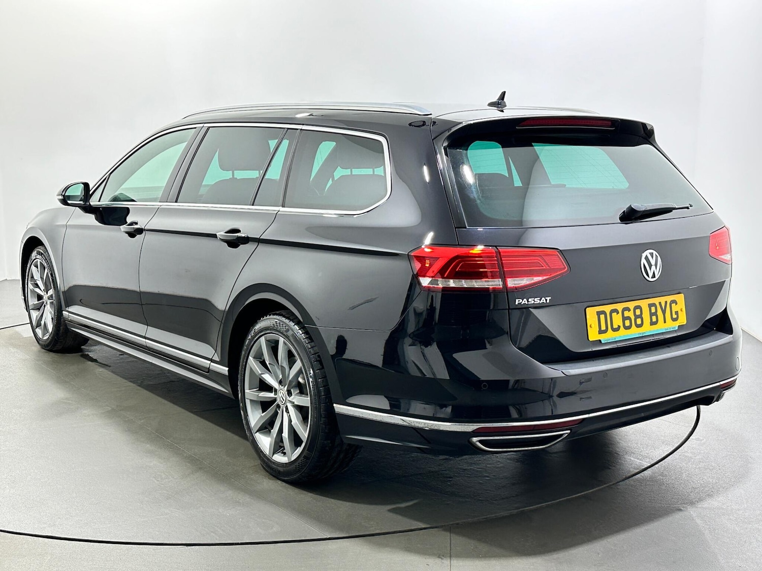 Used Volkswagen Passat for sale - 77658808: Photo 6