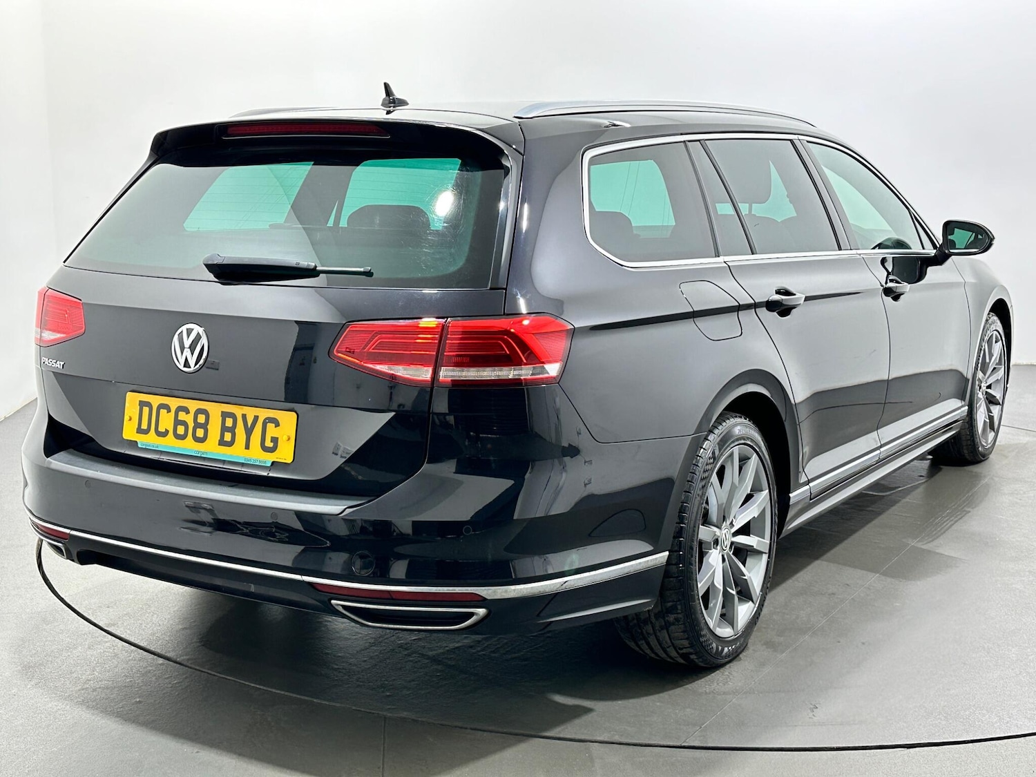 Used Volkswagen Passat for sale - 77658808: Photo 8