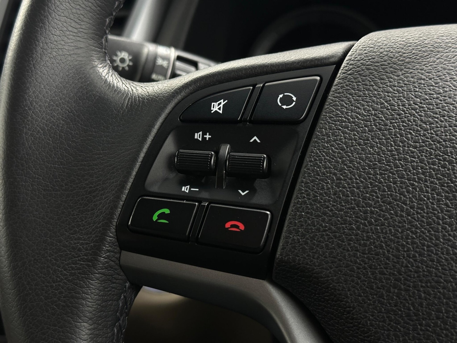 Used Hyundai TUCSON 2015 for sale - 76878991: Photo 13