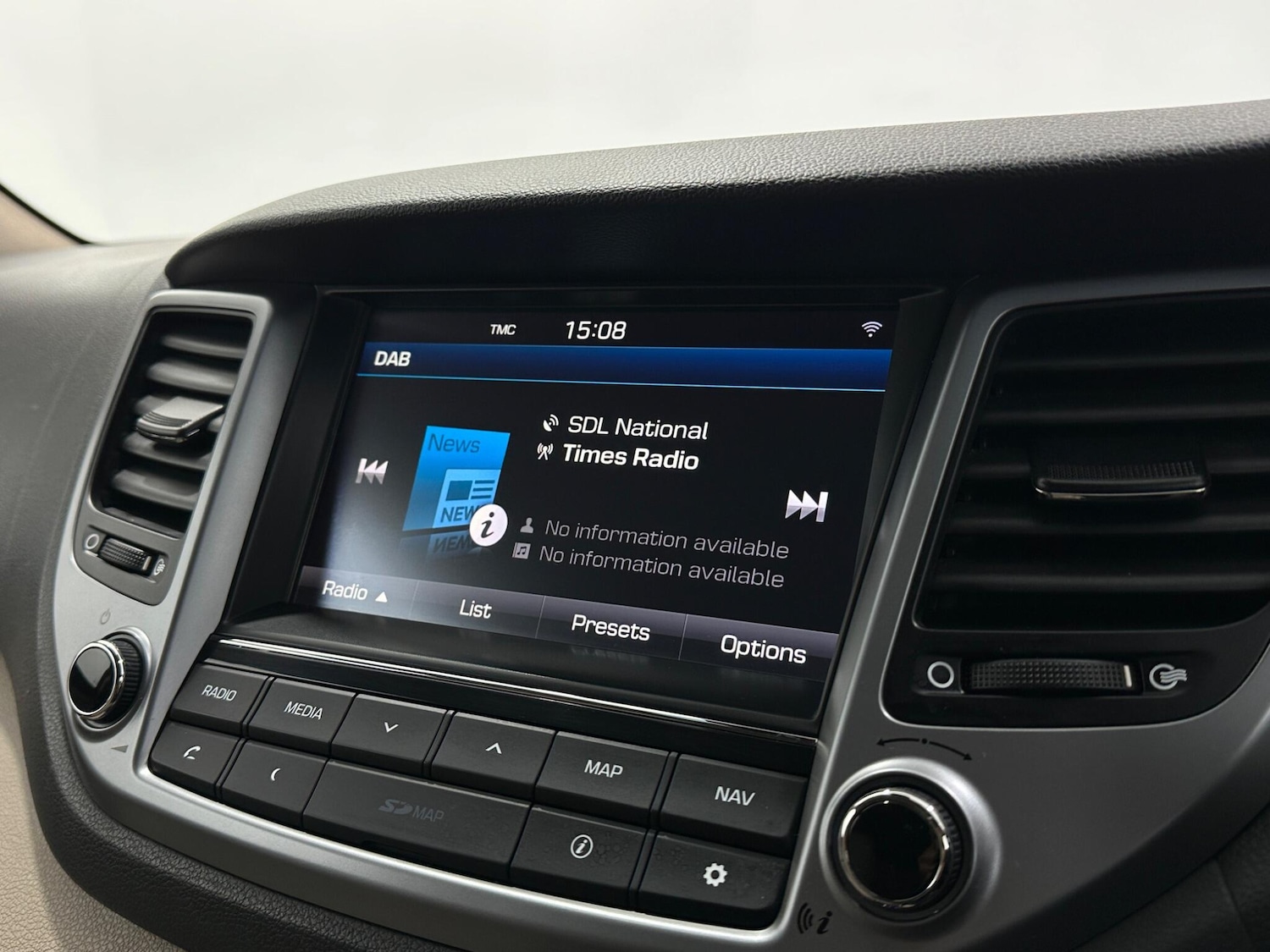 Used Hyundai TUCSON 2015 for sale - 76878991: Photo 27