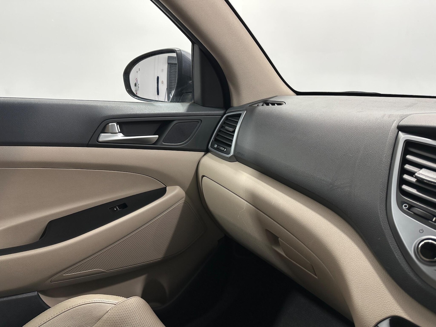 Used Hyundai TUCSON 2015 for sale - 76878991: Photo 28