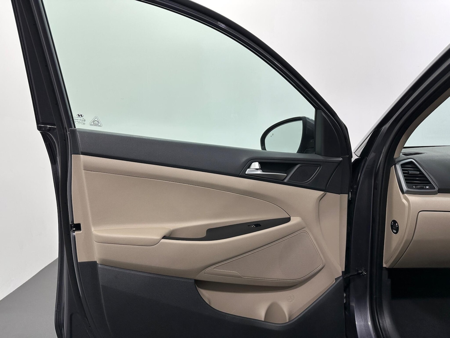 Used Hyundai TUCSON 2015 for sale - 76878991: Photo 38