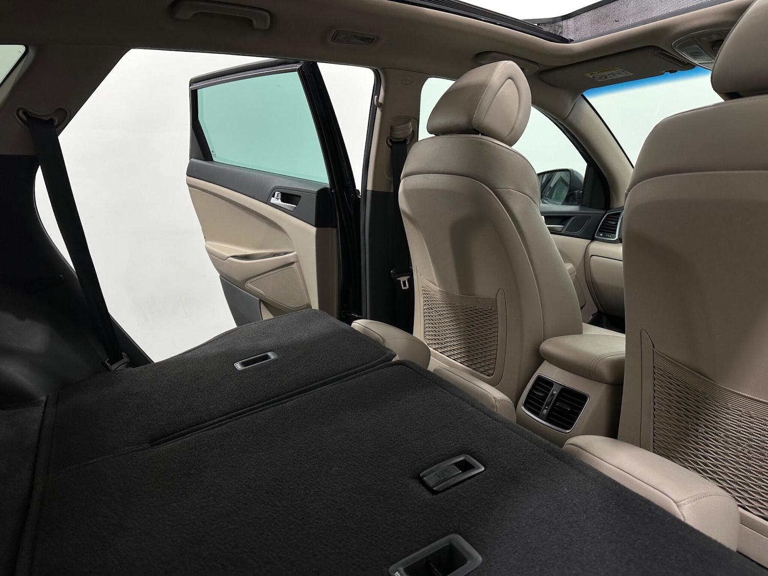 Used Hyundai TUCSON 2015 for sale - 76878991: Photo 48