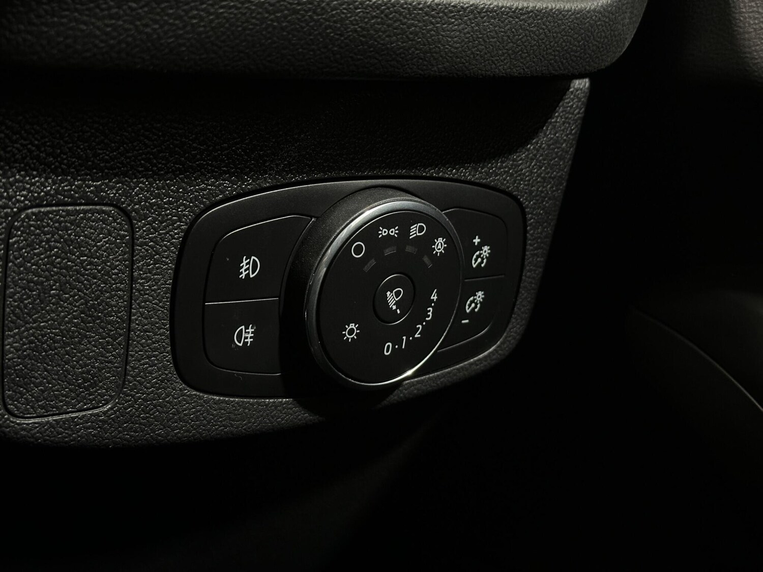 Used Ford Focus 2023 for sale - 77939319: Photo 18