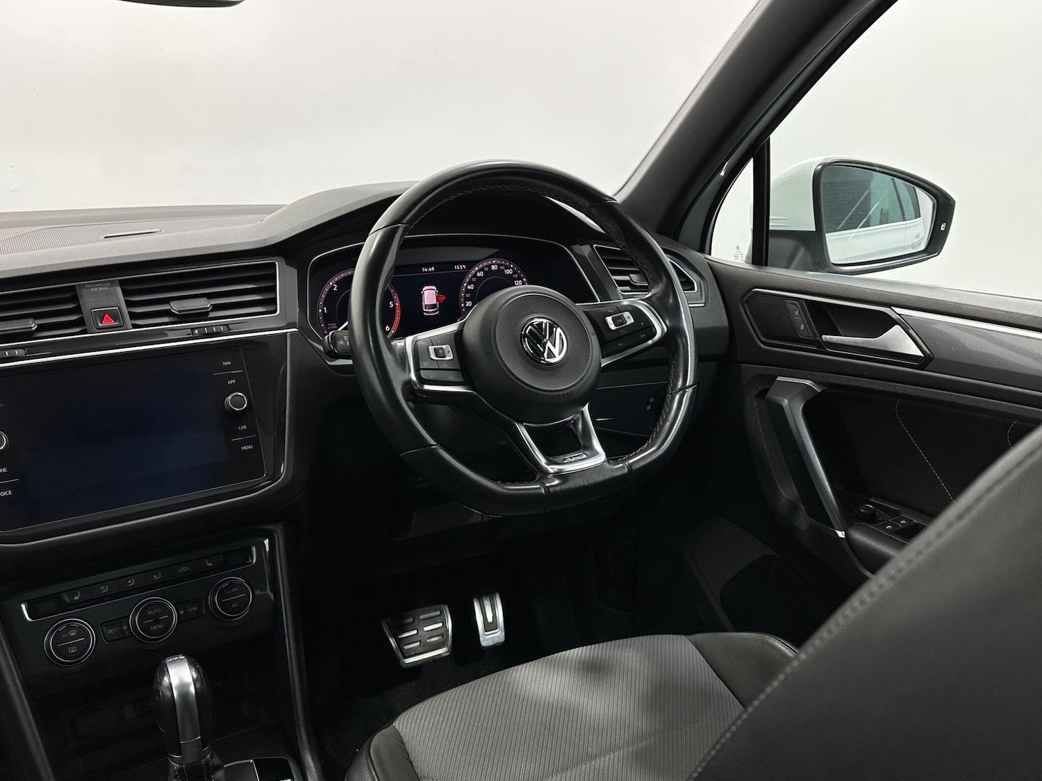 Used Volkswagen Tiguan for sale - 78127999: Photo 12