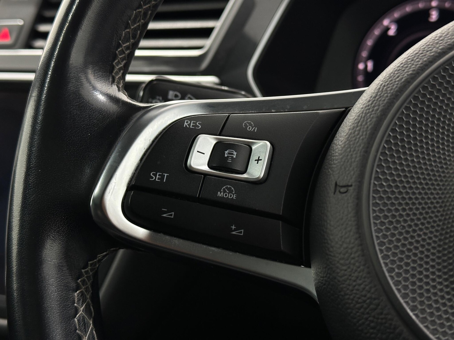 Used Volkswagen Tiguan for sale - 78127999: Photo 14