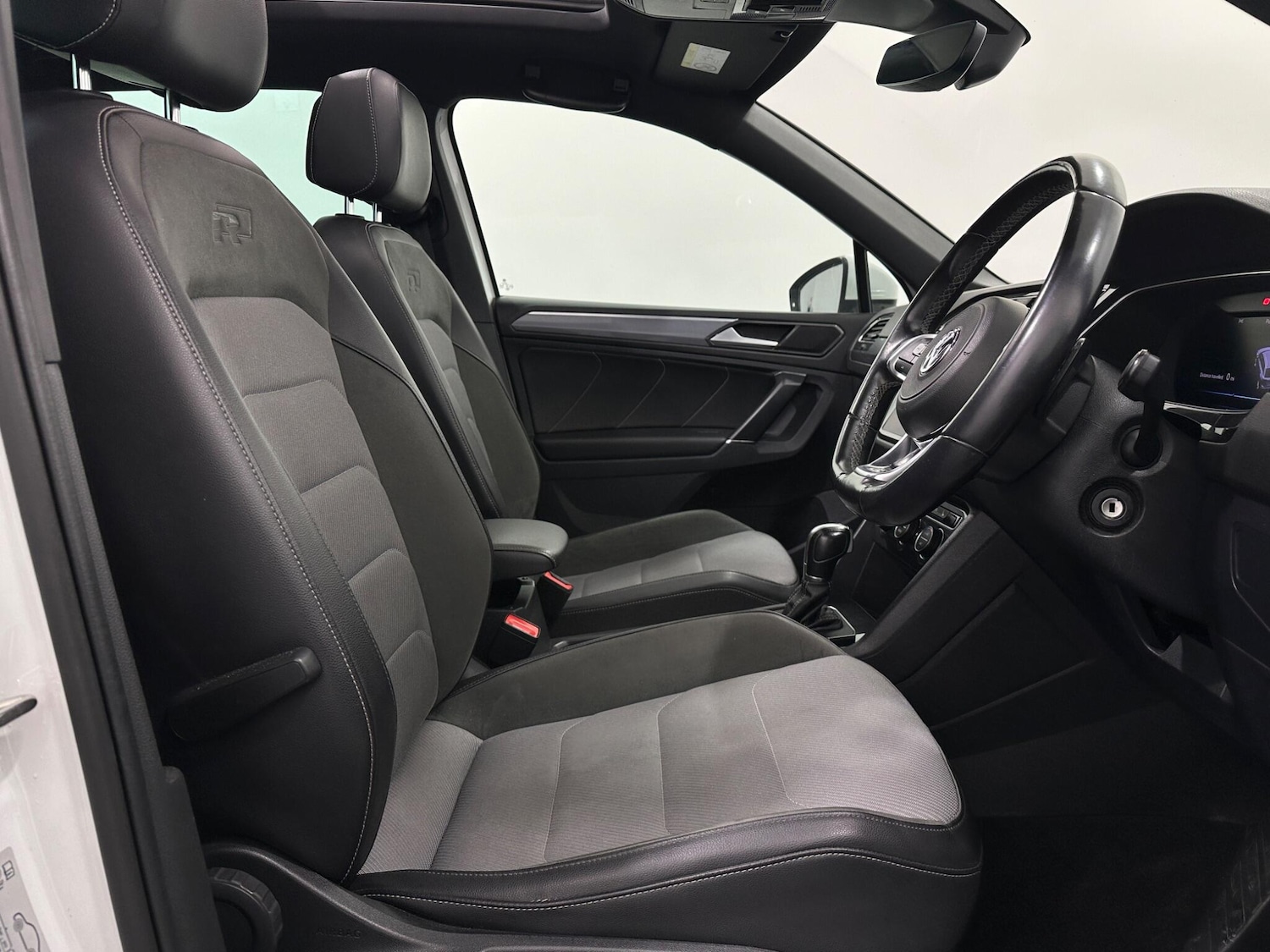 Used Volkswagen Tiguan for sale - 78127999: Photo 32