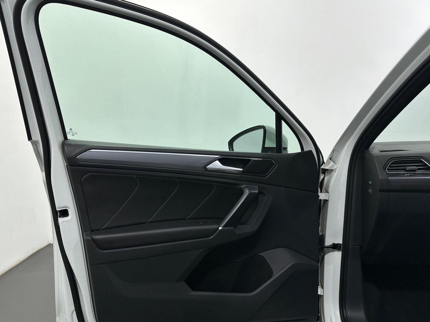 Used Volkswagen Tiguan for sale - 78127999: Photo 39