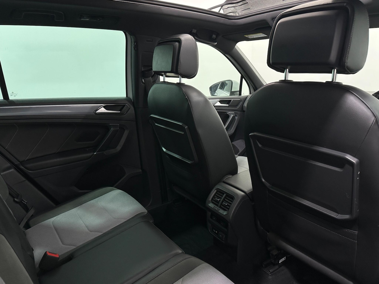 Used Volkswagen Tiguan for sale - 78127999: Photo 43