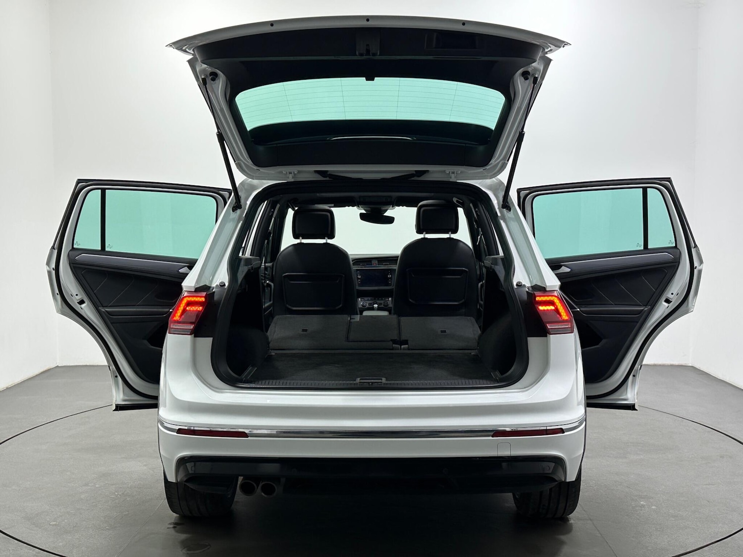 Used Volkswagen Tiguan for sale - 78127999: Photo 46