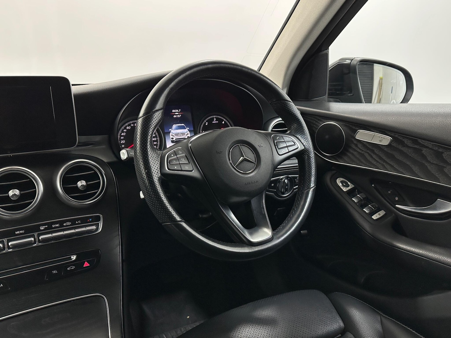 Used Mercedes-Benz GLC 2018 for sale - 78072389: Photo 11
