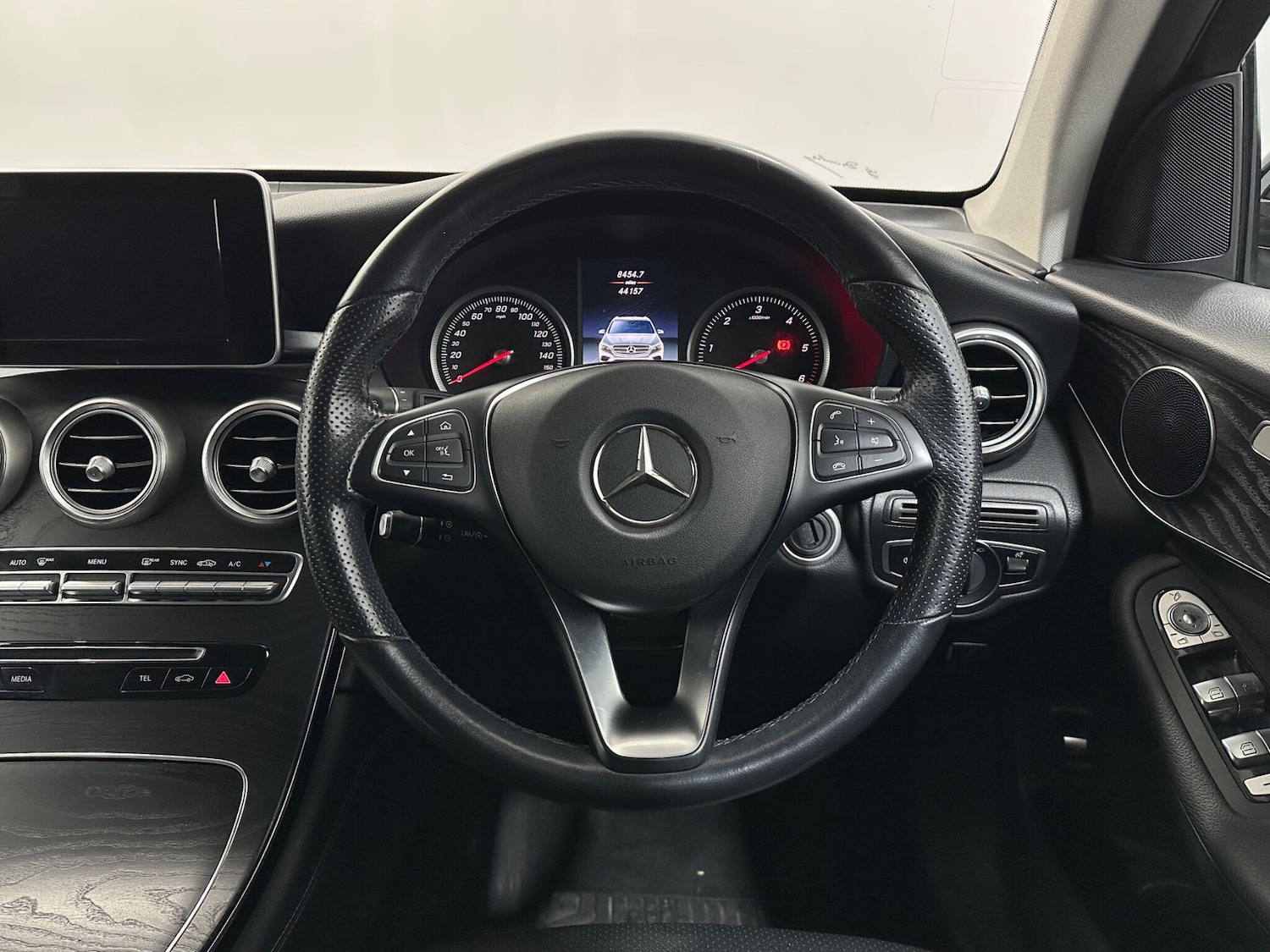 Used Mercedes-Benz GLC 2018 for sale - 78072389: Photo 13