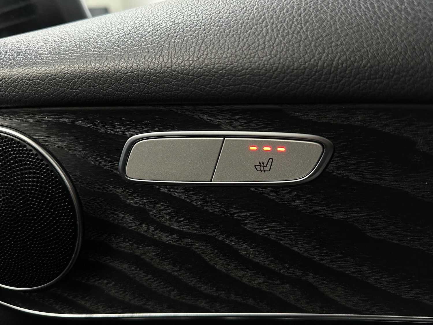 Used Mercedes-Benz GLC 2018 for sale - 78072389: Photo 20