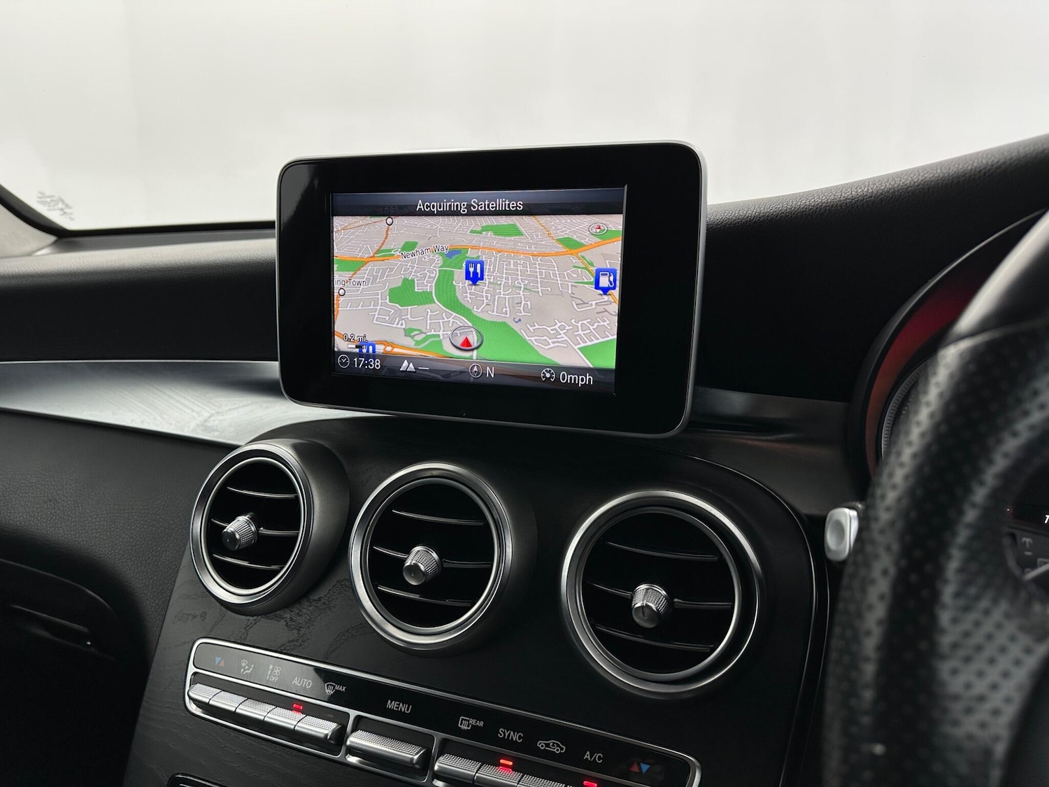 Used Mercedes-Benz GLC 2018 for sale - 78072389: Photo 25