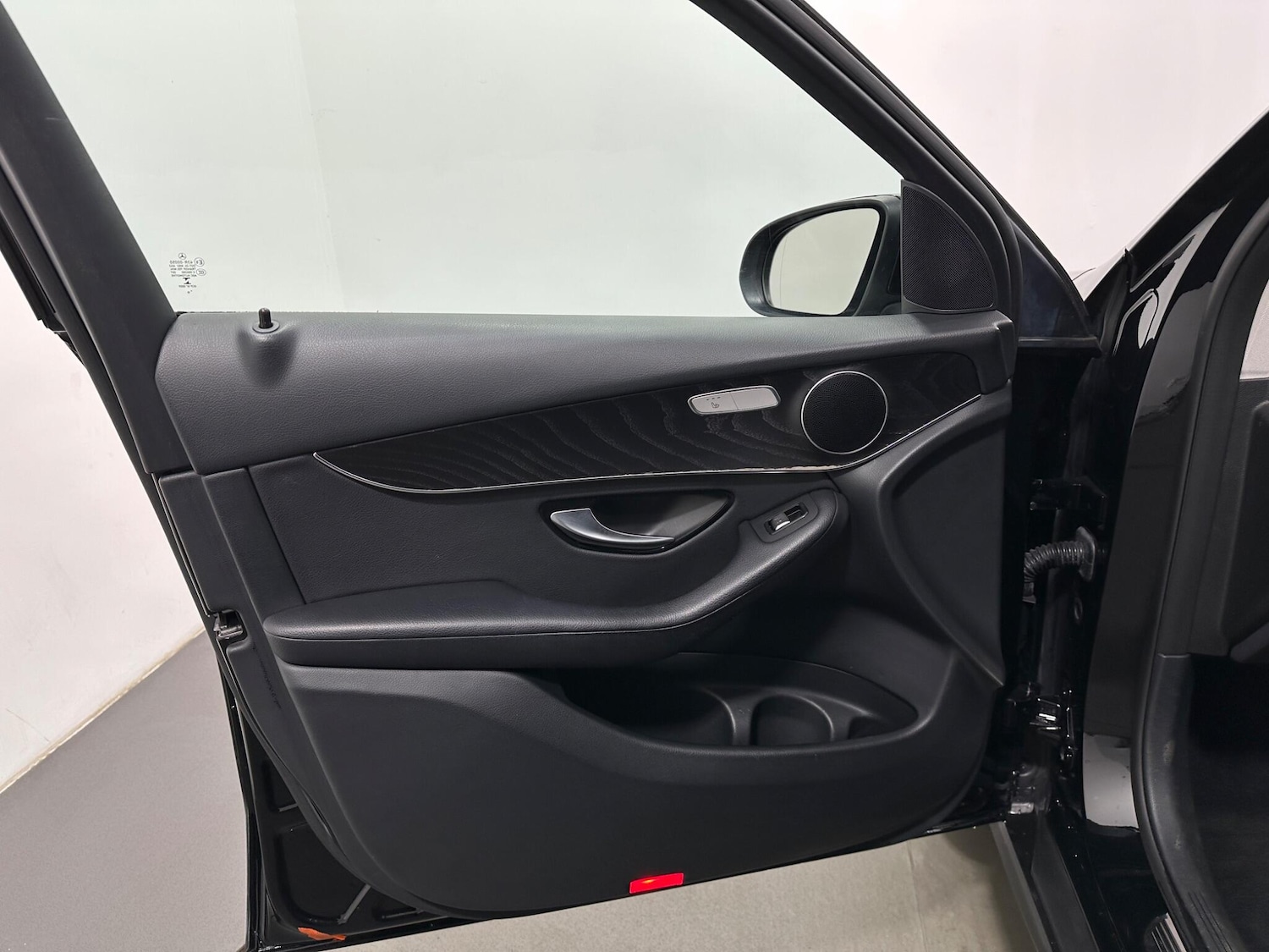 Used Mercedes-Benz GLC 2018 for sale - 78072389: Photo 38