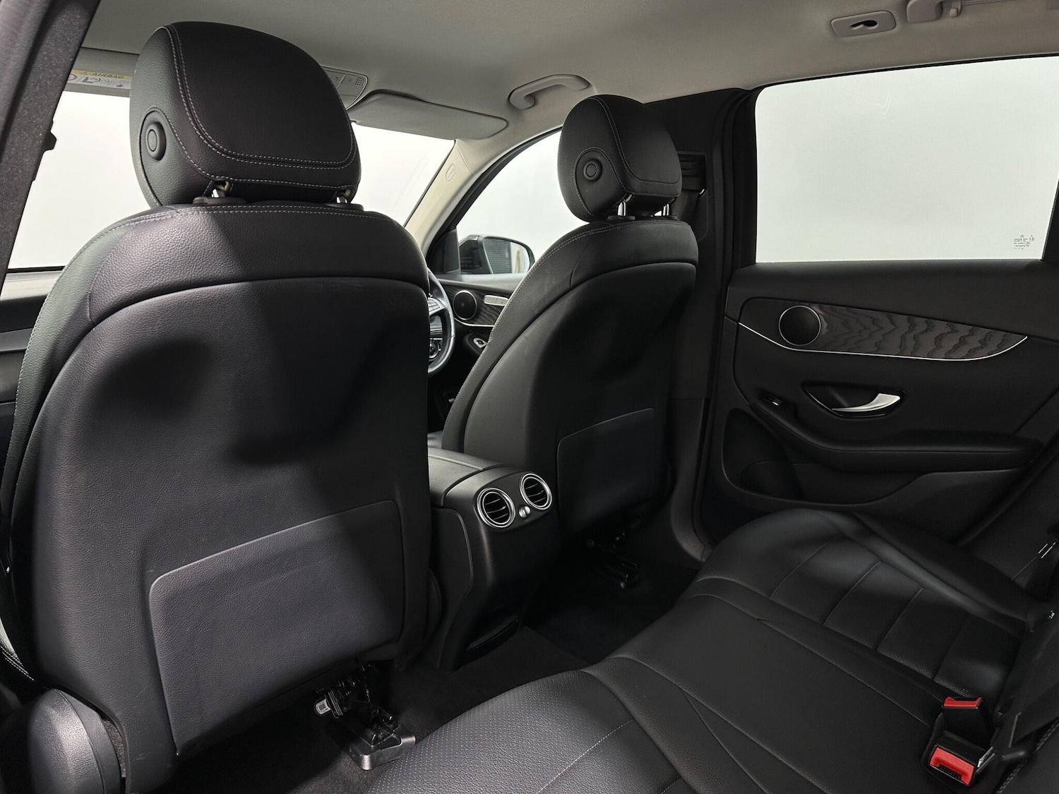 Used Mercedes-Benz GLC 2018 for sale - 78072389: Photo 39