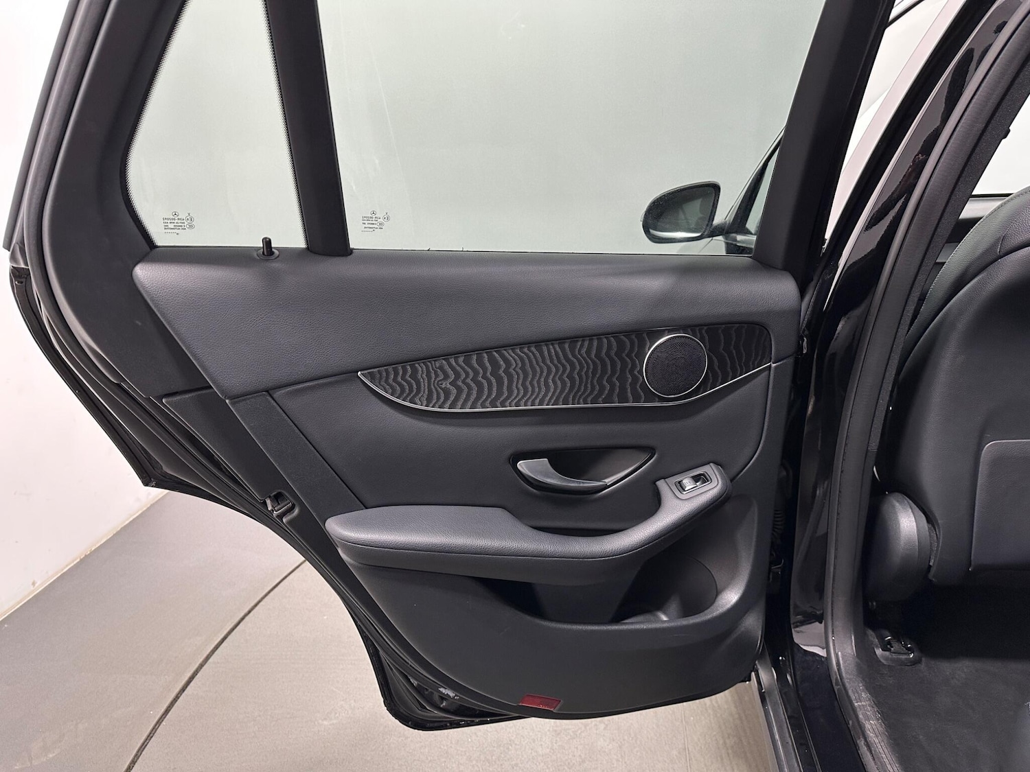 Used Mercedes-Benz GLC 2018 for sale - 78072389: Photo 41