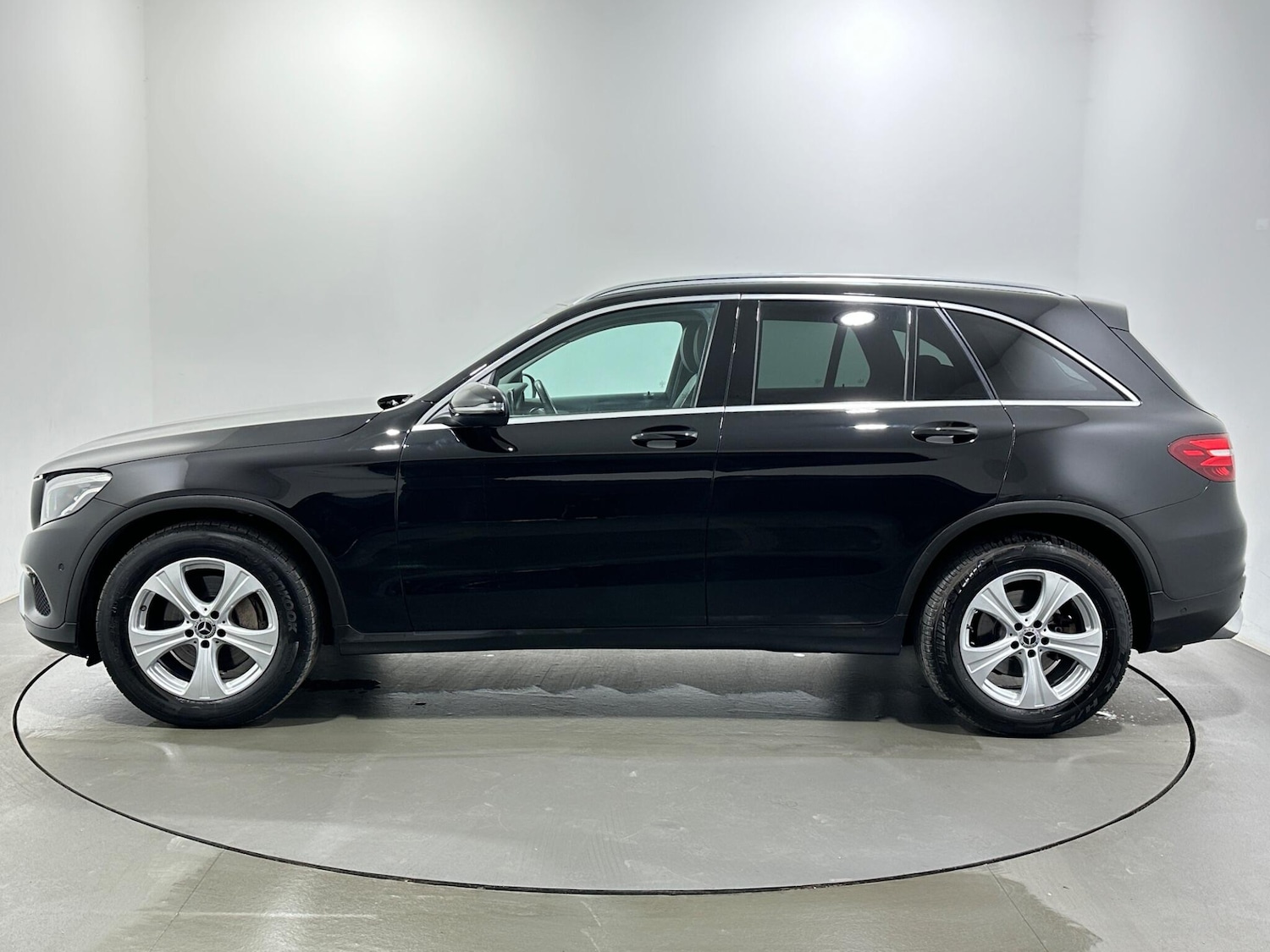 Used Mercedes-Benz GLC 2018 for sale - 78072389: Photo 5