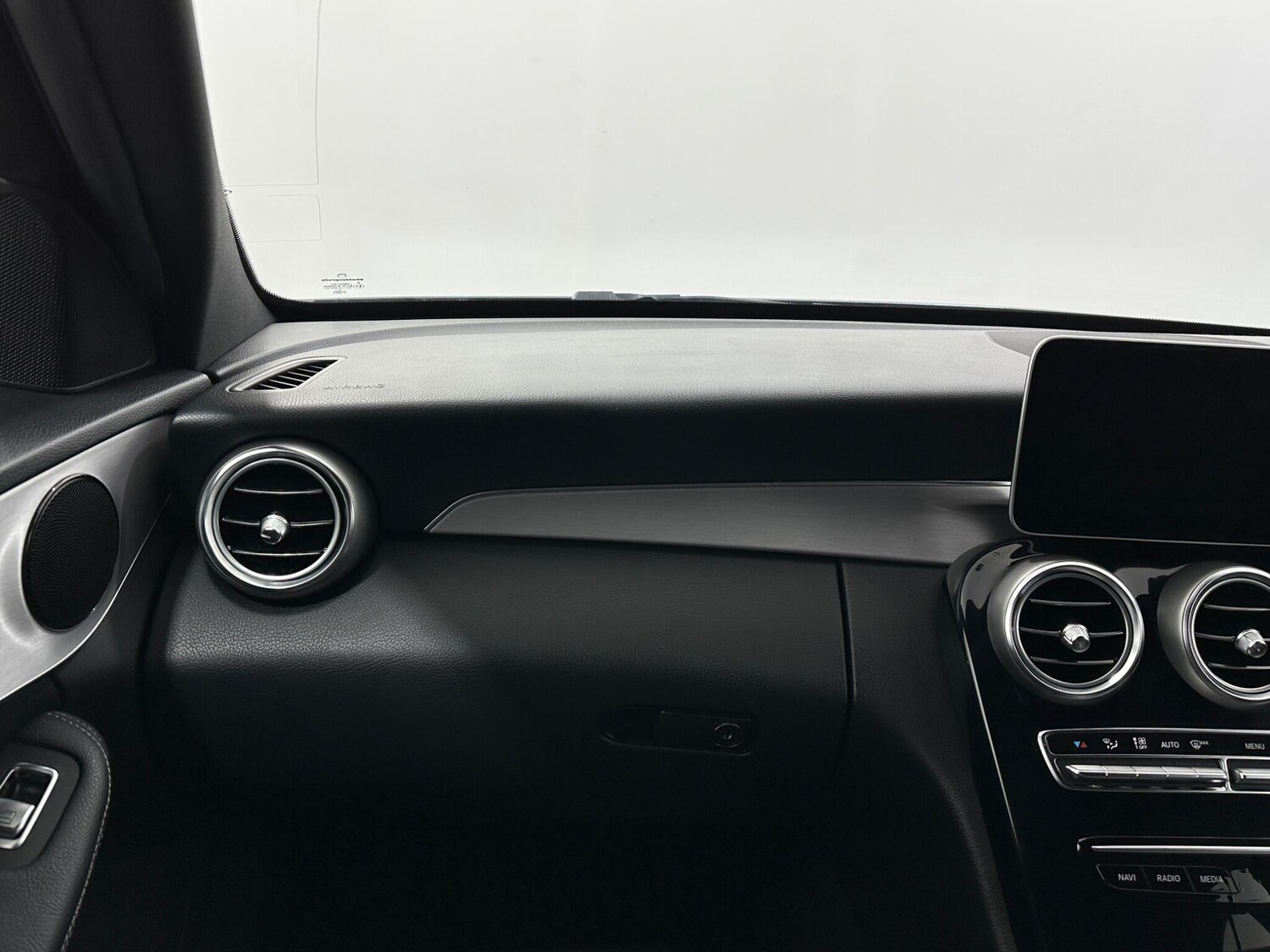 Used Mercedes-Benz C Class for sale - 77940579: Photo 32