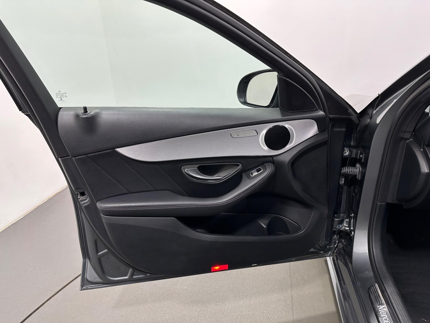 Used Mercedes-Benz C Class for sale - 77940579: Photo 40