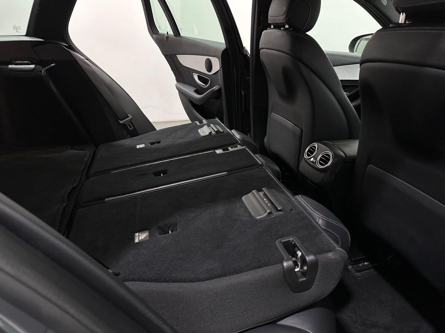 Used Mercedes-Benz C Class for sale - 77940579: Photo 49