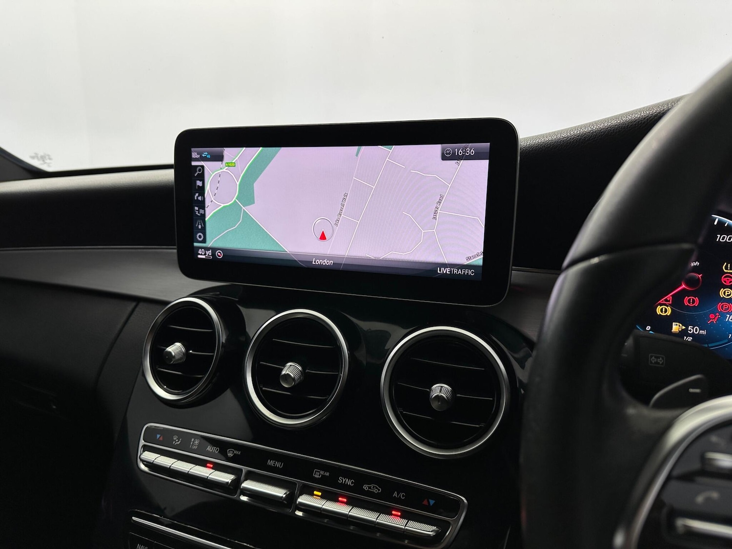 Used Mercedes-Benz C Class 2020 for sale - 77425257: Photo 25