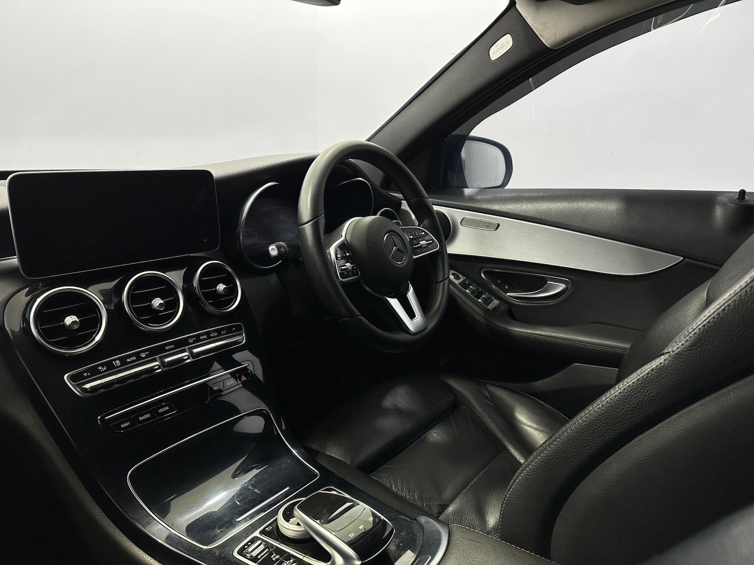 Used Mercedes-Benz C Class 2020 for sale - 77425257: Photo 33