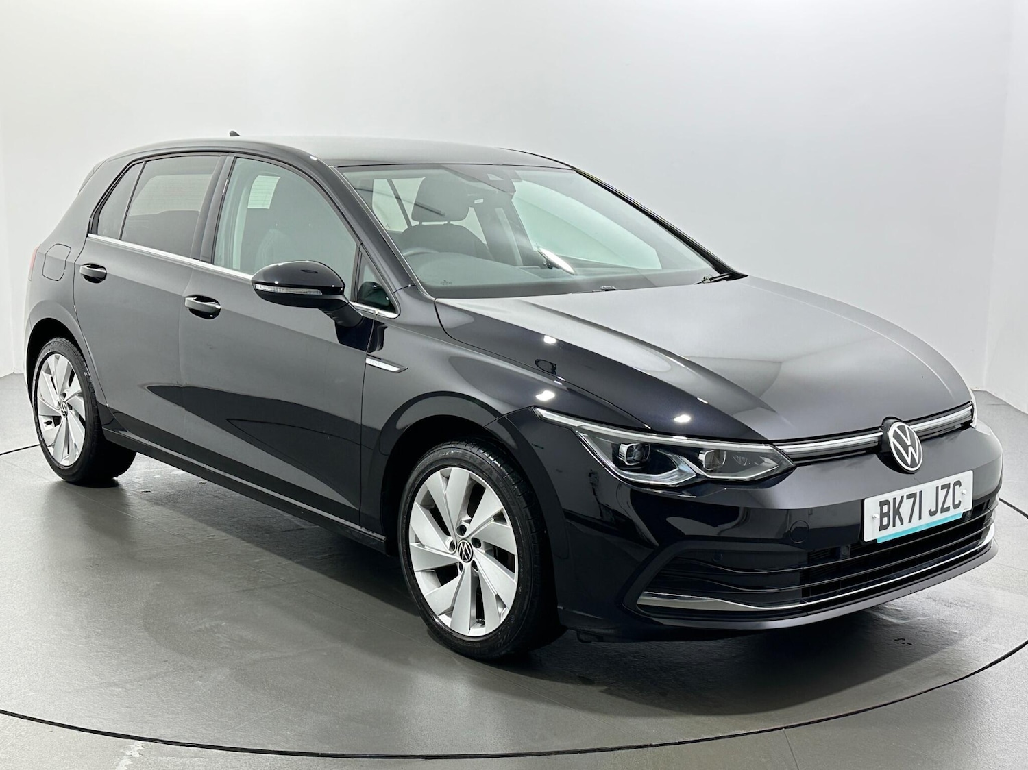 Used Volkswagen Golf 2021 for sale - 76878491: Photo 1