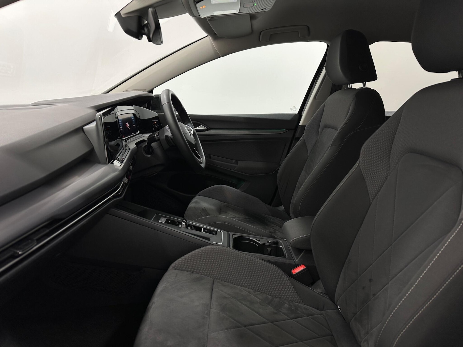 Used Volkswagen Golf 2021 for sale - 76878491: Photo 32