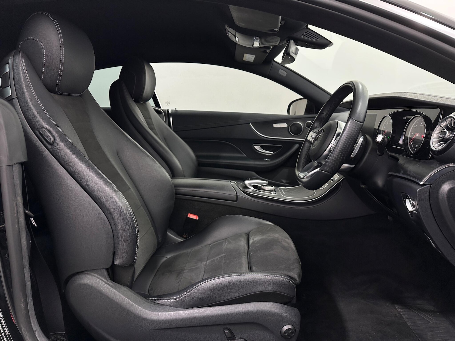 Used Mercedes-Benz E Class 2018 for sale - 77290648: Photo 30