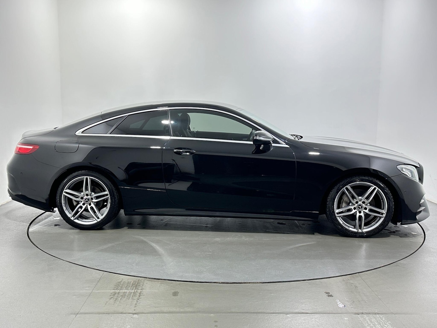 Used Mercedes-Benz E Class 2018 for sale - 77290648: Photo 9